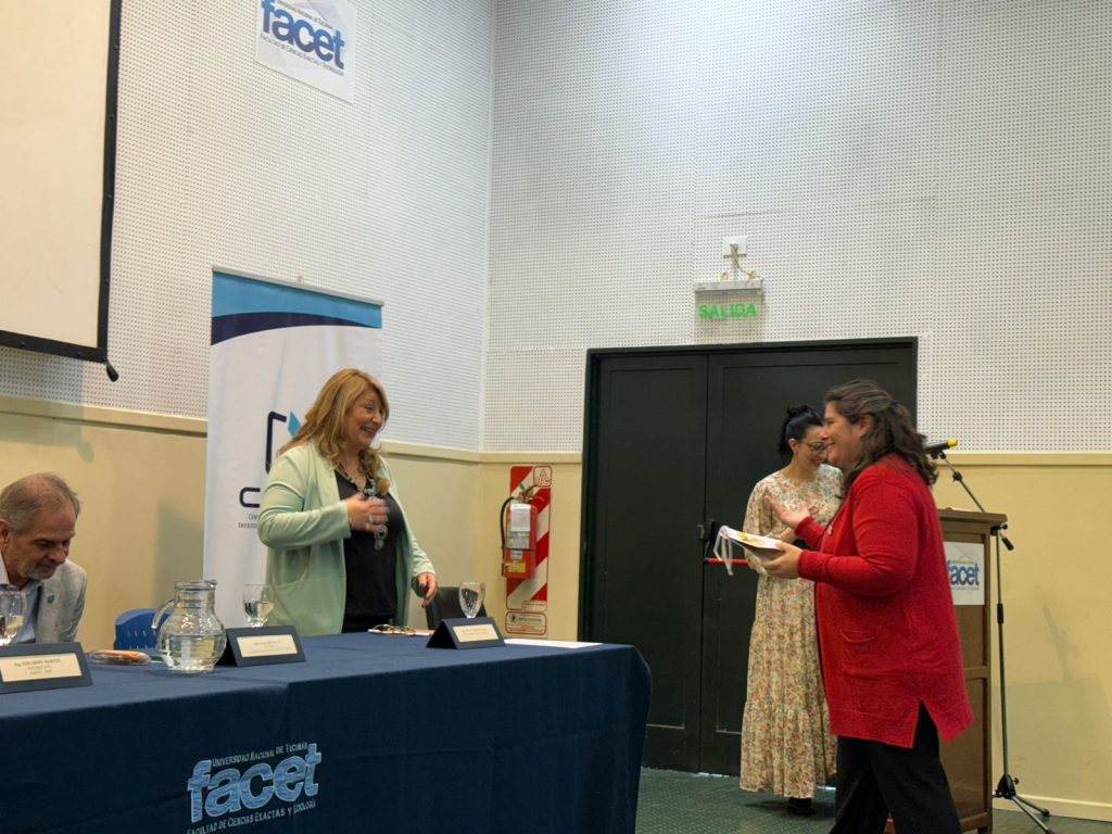 Reconocimiento a Lía 3